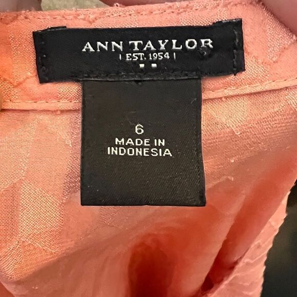 Ann Taylor Blouse - Picture 5 of 6
